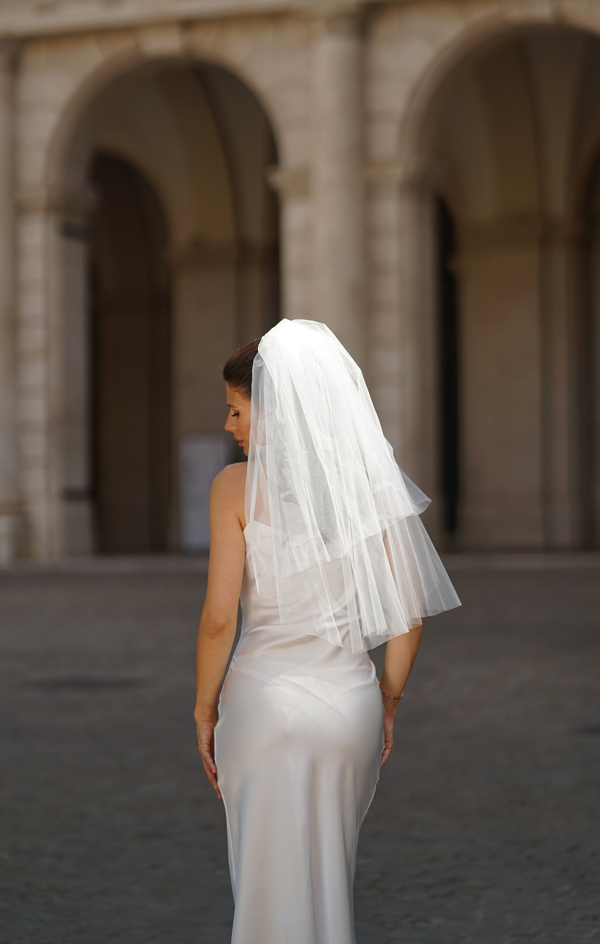 Delicate Two-Tier Tulle Bridal Veil (60 cm)