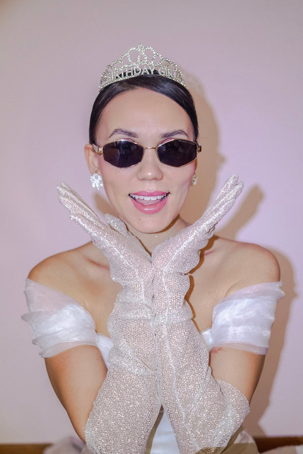 Ultra-Shiny Statement Gloves