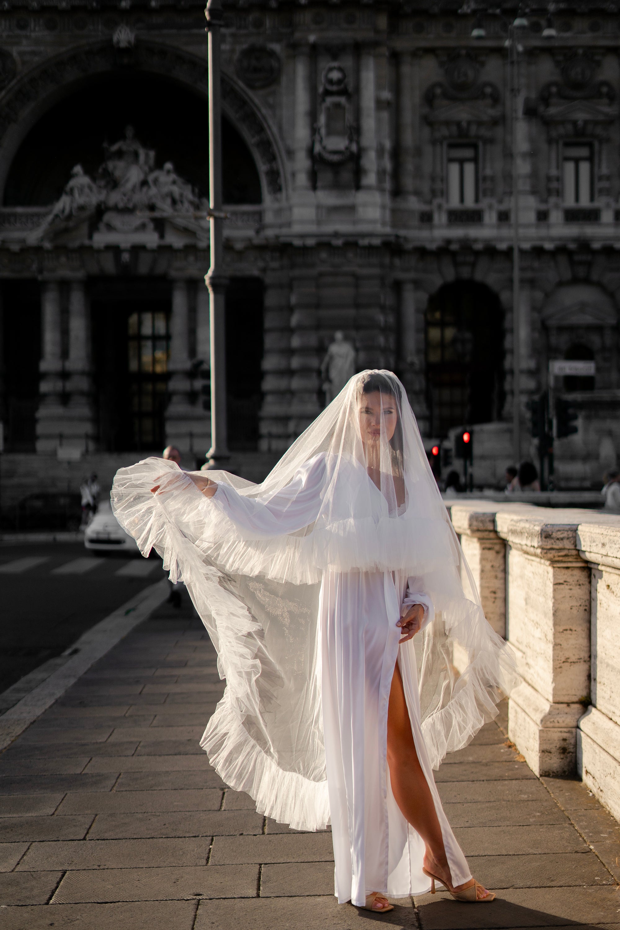 Romantic Ruffled Two-Tier Bridal Veil with Soft Tulle Trim