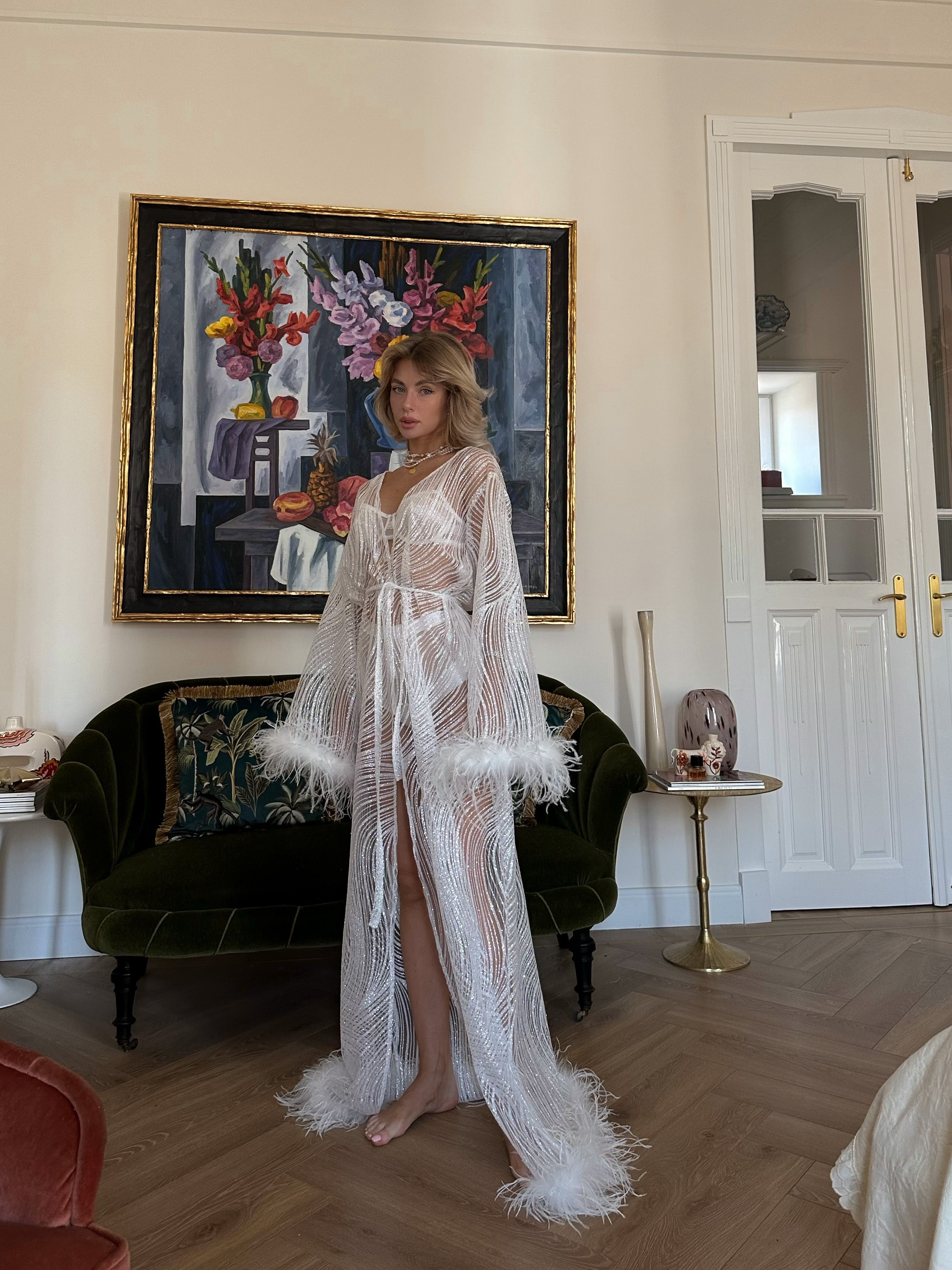 Regal Radiance - Feathered Sparkly Bridal Robe