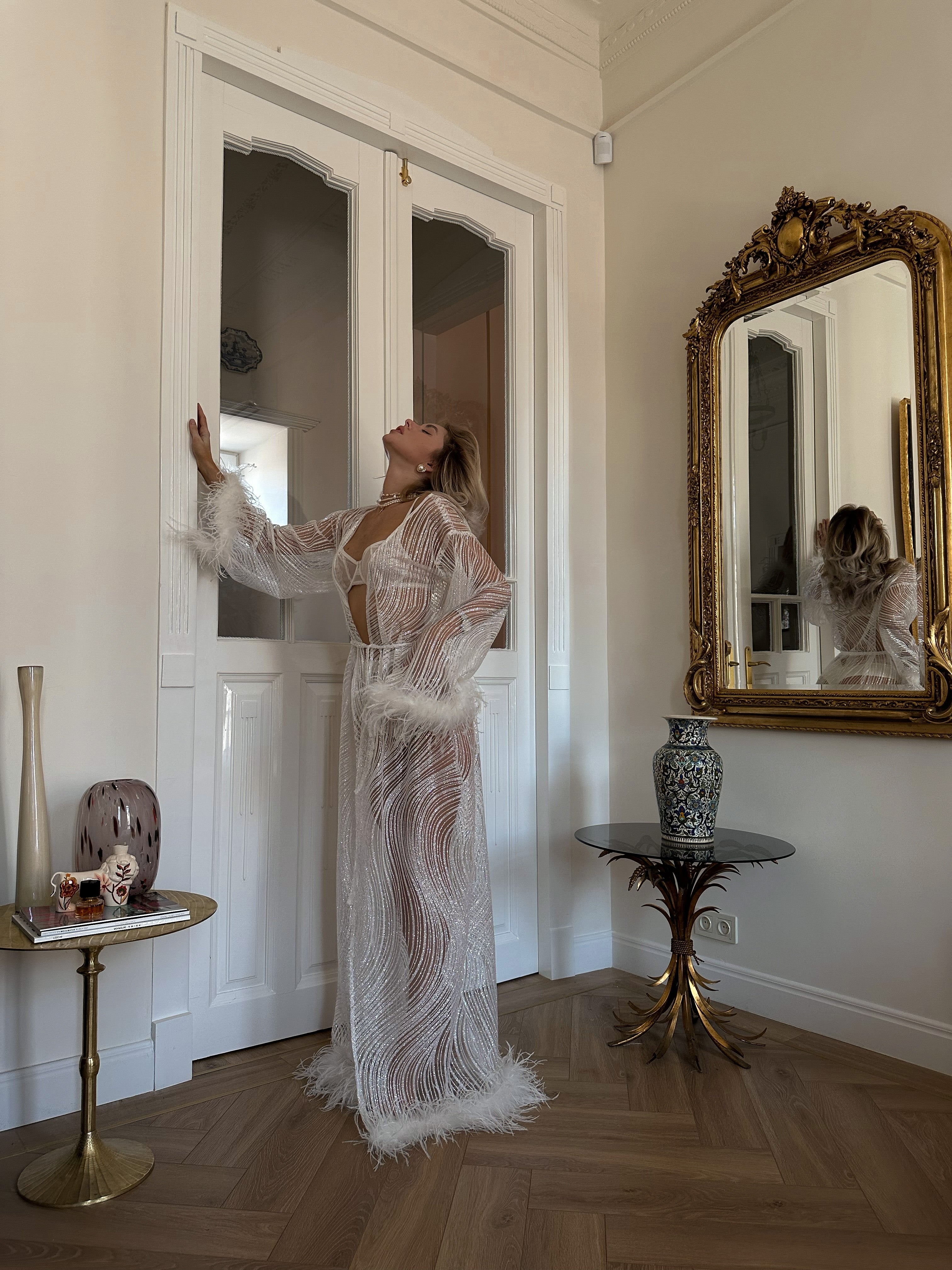 Regal Radiance - Feathered Sparkly Bridal Robe