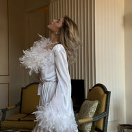 Lilou - White satin wedding robe with feathers