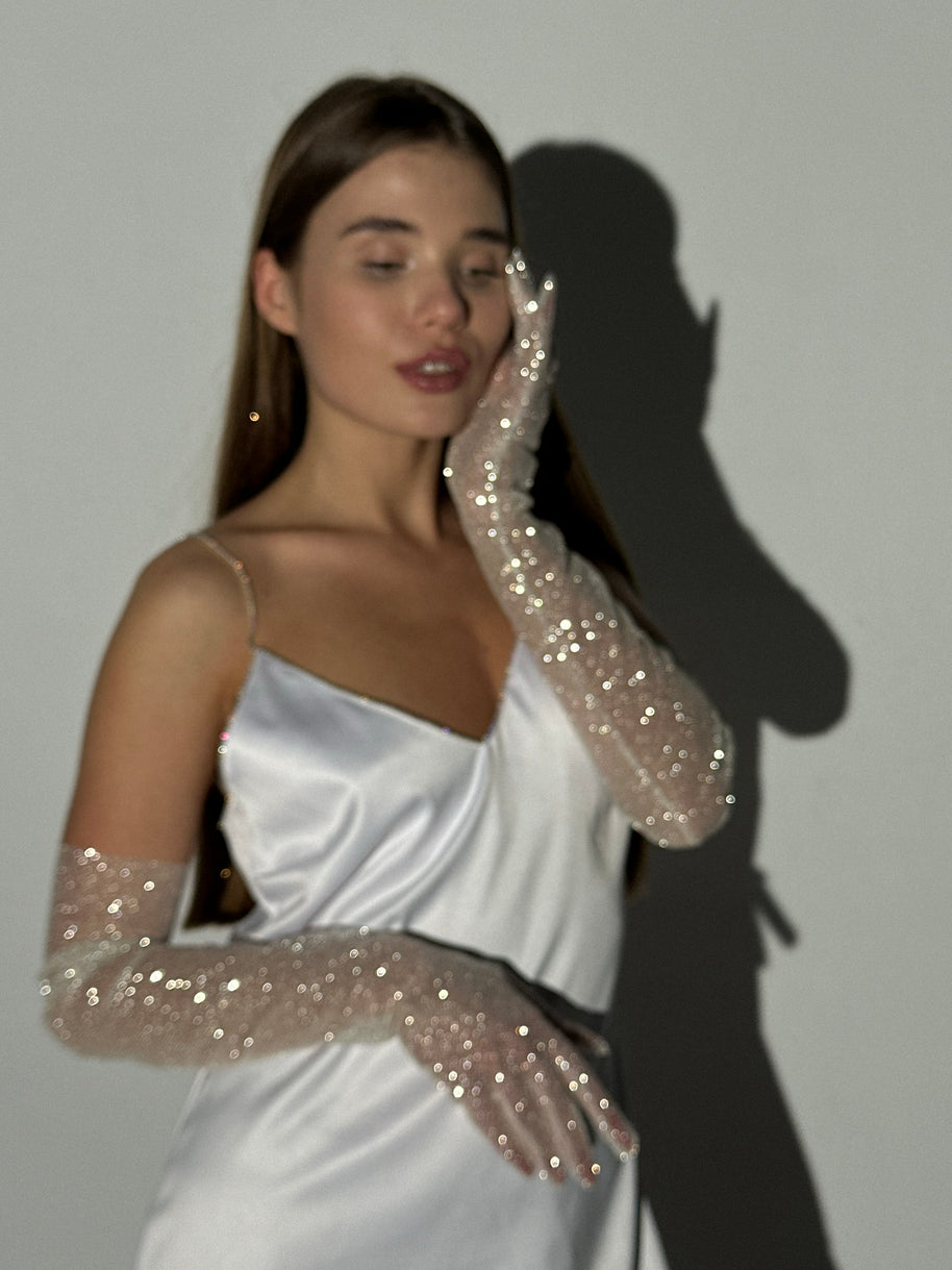 Shimmering Long Glitter Gloves