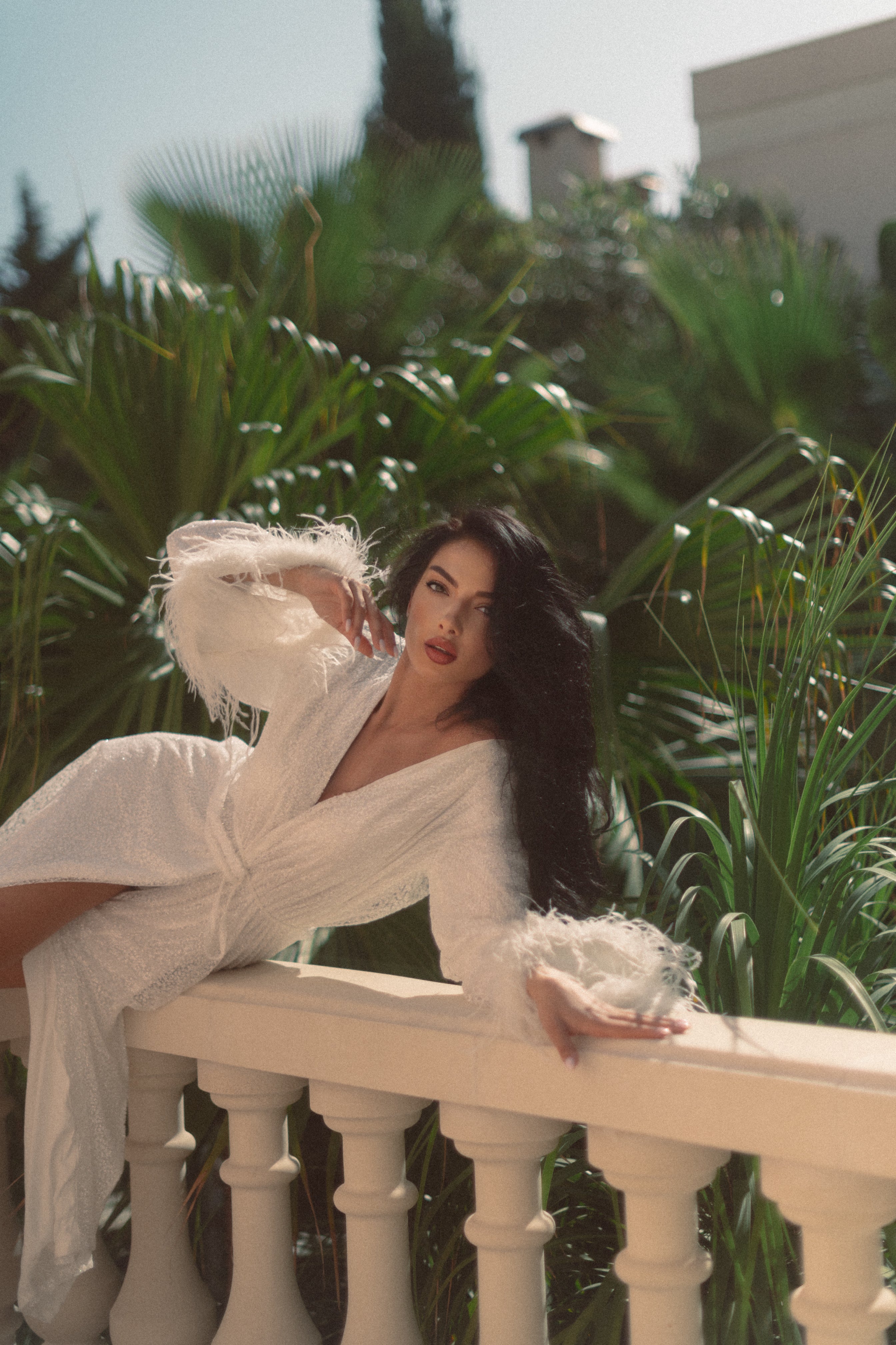Luminous Luxe - Glitter Bridal Robe with Feathers