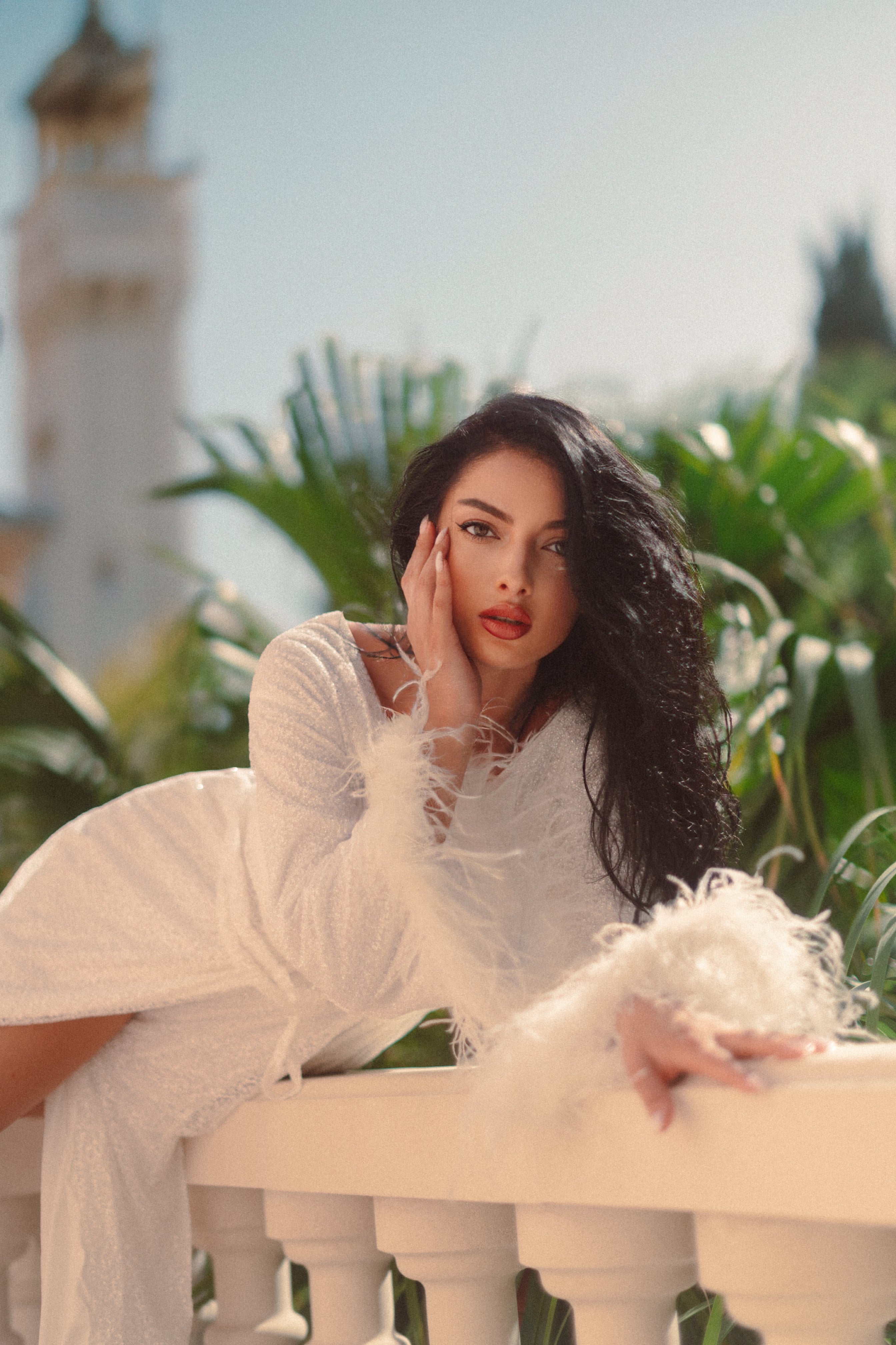 Luminous Luxe - Glitter Bridal Robe with Feathers