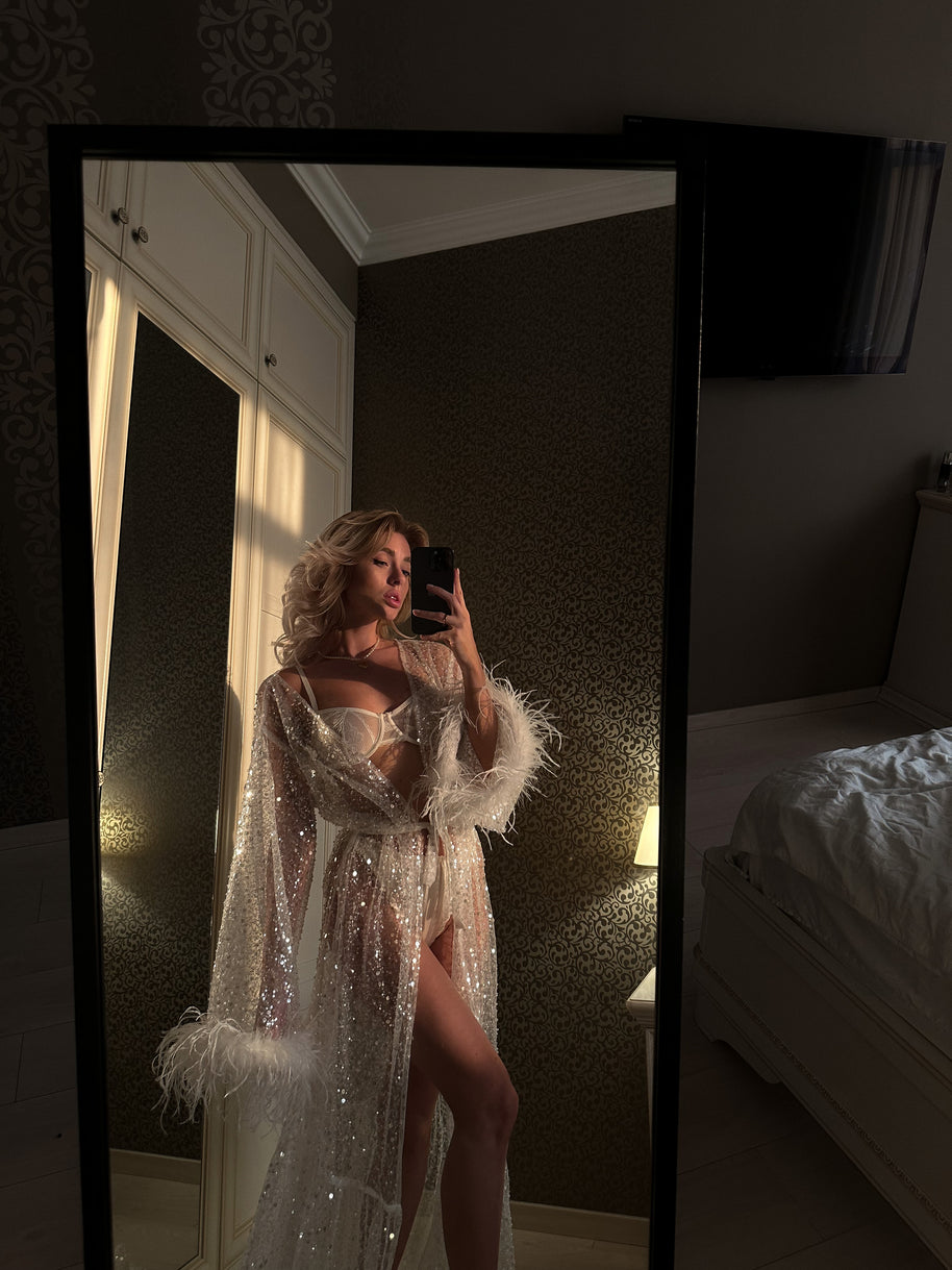 Burlesque - Transparent Shiny Robe