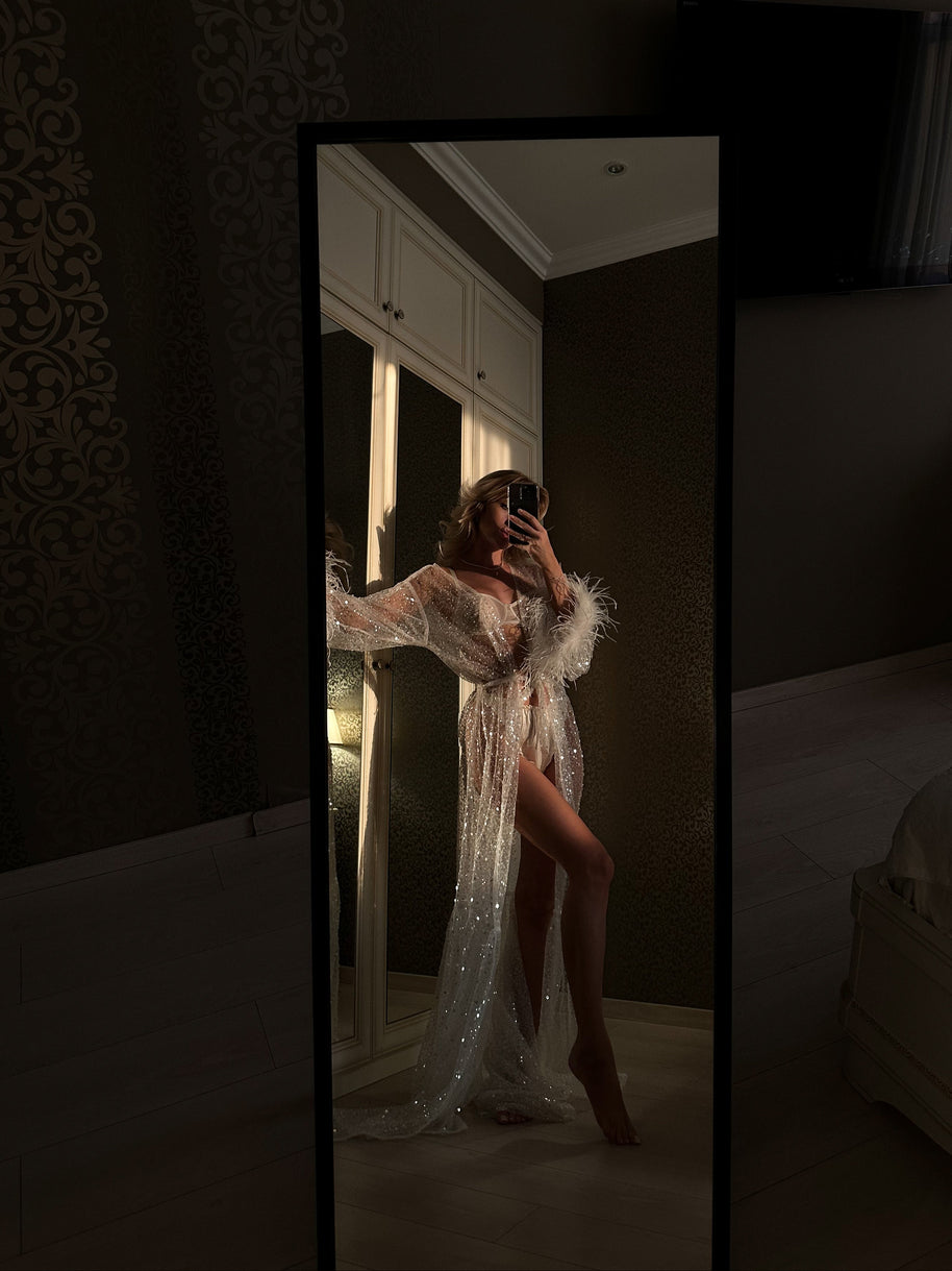 Burlesque - Transparent Shiny Robe